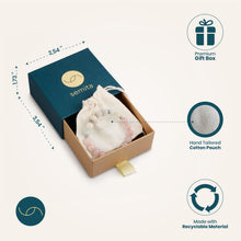 Load image into Gallery viewer, Love Bracelet
